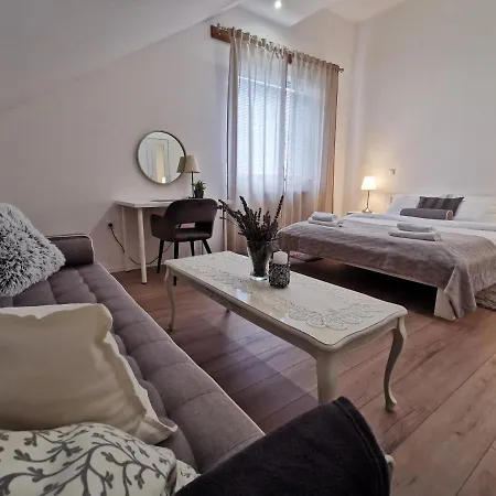 Elysian Apartments Grabovac  Buitenkant foto