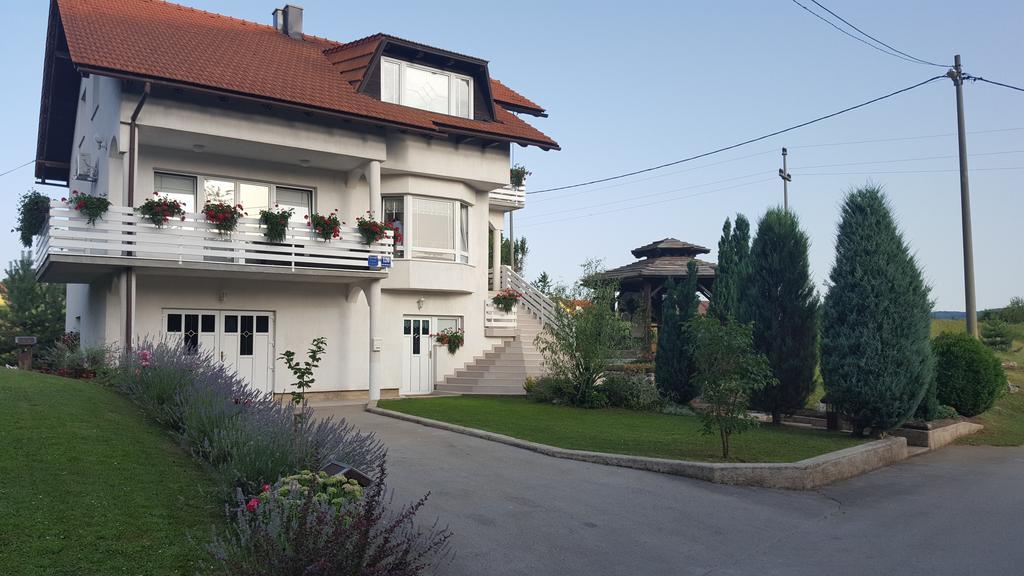 Elysian Grabovac (Karlovac)